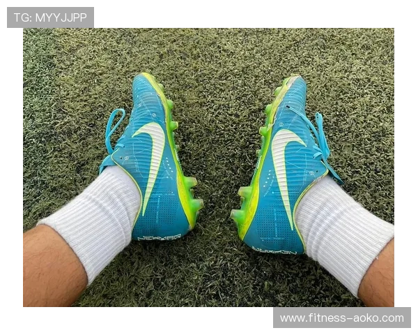 足球袜球星同款鞋究竟有何独特魅力让球迷趋之若鹜